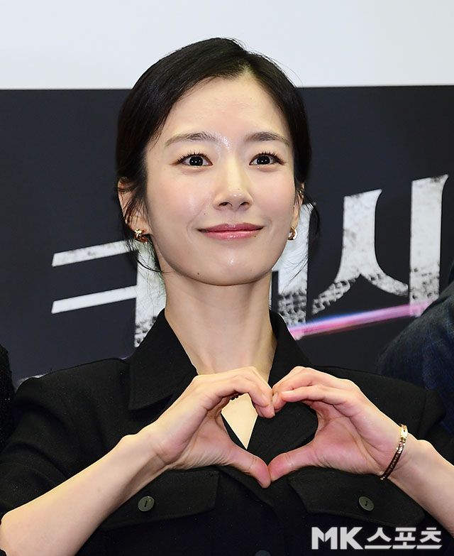 13일 오후 서울 마포구 상암 스탠포드호텔에서 ENA 새 월화드라마 ‘크래시’의 제작발표회가 진행됐다. 이날 제작발표회에는 박준우 감독을 비롯해 이민기, 곽선영, 허성태, 이호철, 문희 등이 참석해 자리를 빛냈다. / 사진 = 김영구 기자