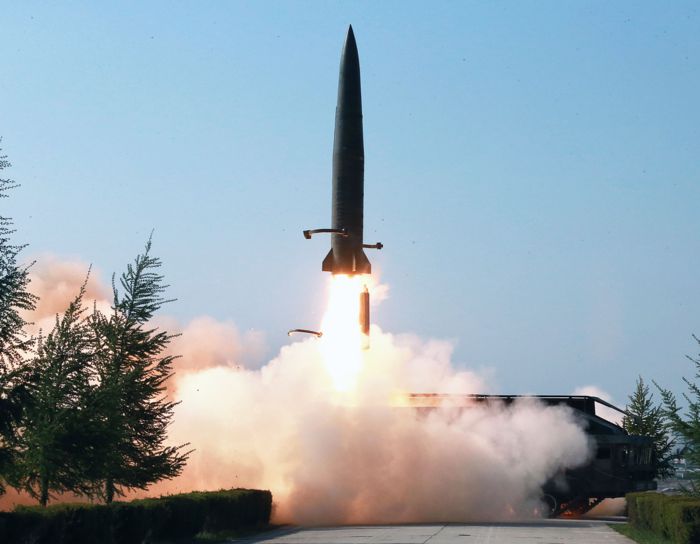 북한판 이스칸데르(KN-23) 미사일 발사훈련 장면. [사진 = 연합뉴스]