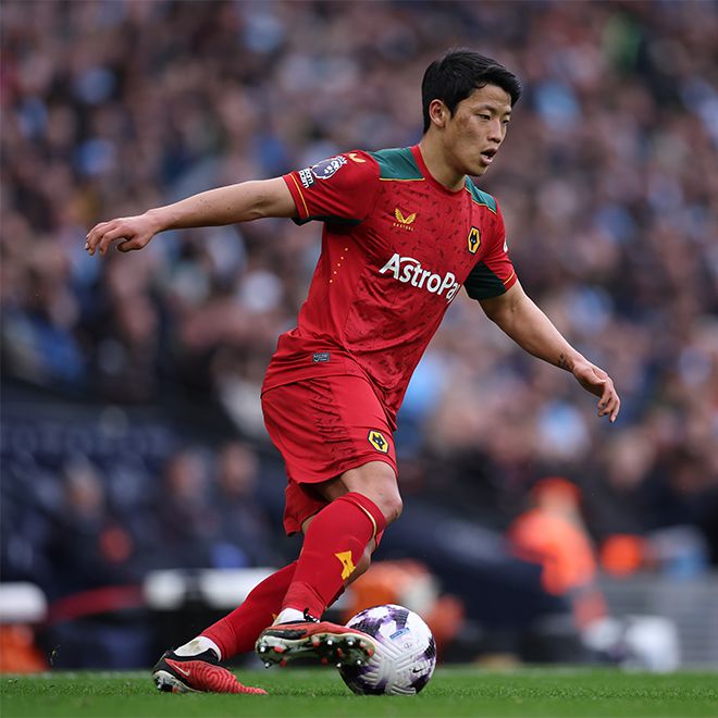 황희찬 유효 드리블이 골로 연결되는 비율은 최근 365일 세계 주요 무대에서 뛰는 공격형 미드필더 겸 날개 중 상위 9% 안에 든다. 2023-24 EPL 맨시티전 플레이. 사진=EPA=연합뉴스 제공