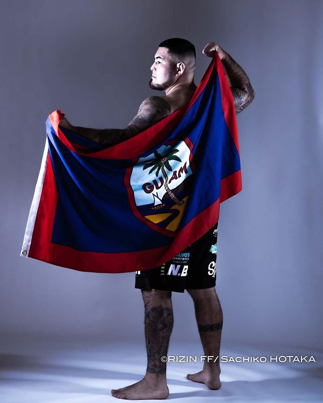 오세아니아 서태평양 미국 속령 출신 정체성을 드러내는 로케 마르티네스 프로필. 사진=RIZIN FF