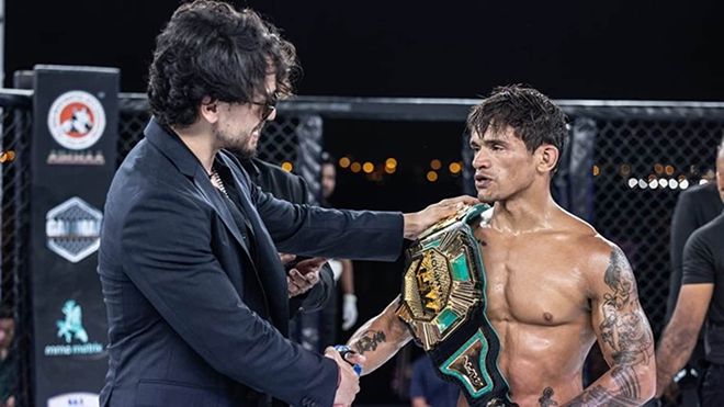 앙가드 비슈트(오른쪽)는 2022년 인도 MFN 플라이급 챔피언으로 등극했다. 사진=Matrix Fight Night