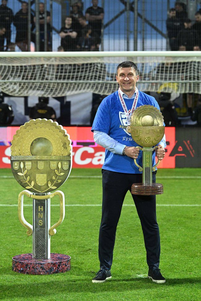 지난 시즌 2관왕을 차지한 세르게이 야키로비치 감독. 사진=디나모 자그레브 공식 홈페이지