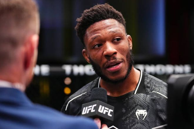 우마르 시가 UFC on ESPN+ 99 승리 소감을 말하고 있다. 사진=TKO