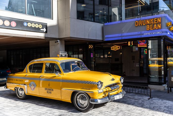 미국 뉴욕을 테마로 꾸민 ‘드렁큰빈’ / 사진=서울관광재단