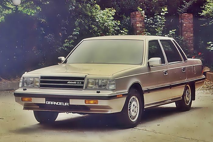 ‘성공하면 타는 그랜저’ 시대를 연 1세대 모델  [사진출처=매경DB]