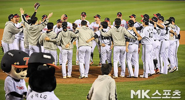LG 선수단. 사진=천정환 기자