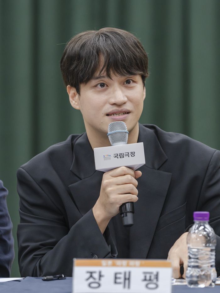 국립국악관현악단 관현악시리즈Ⅱ ‘음악 오디세이: 천하제일상’에서 일본 필드 음악을 편곡한 곡 ‘파랑파랑’을 쓴 장태평 작곡가. 국립극장