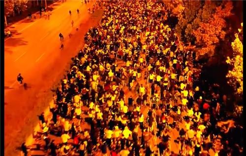 중국 소셜미디어 웨이보에 공유된 대학생 자전거 행렬. [사진출처=웨이보 캡처]