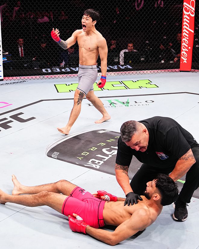 최동훈(위)이 Road to UFC 시즌3 플라이급 토너먼트 우승 후 기뻐하고 있다. 아래는 KO를 당한 키에란딥 싱 사호타. 사진=TKO