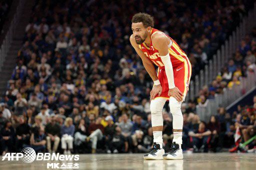 애틀란타는 주전 가드 트레이 영을 NBA컵 경기에서 쉬게 했다가 10만 달러의 벌금을 물었다. 사진=ⓒAFPBBNews = News1