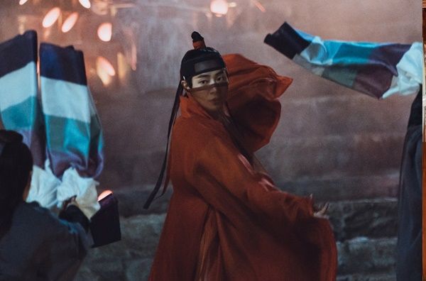 ‘1인 2역’으로 다채로운 매력을 발산 중인 추영우. 사진 ㅣJTBC