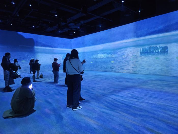 ‘구스타프 클림트: 타임리스 뷰티’가 열리고 있는 서울 중구 그라운드시소 명동 전시장 전경. 송경은 기자