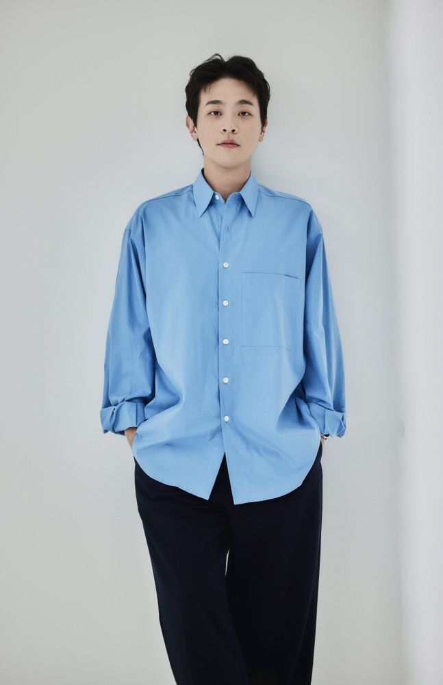 배우 박정민이 현빈과 박훈의 결혼 생활에 관심을 보인 진짜 이유에 대해 고백했다. / 사진 = 샘컴퍼니
