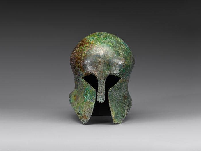 손기정이 기증한 ‘청동투구’(보물). 손기정이 마라톤 우승으로 받은 부상이다.