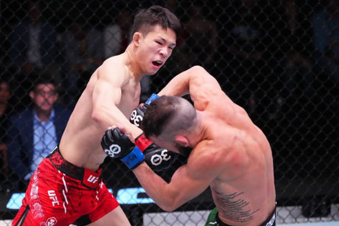 박현성이 2023년 12월 UFC on ESPN+ 91에서 공격하고 있다. 사진=TKO