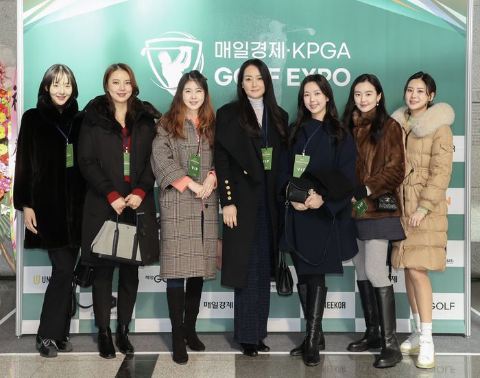 (좌부터 미스코리아 녹원회 정보빈, 송수현, 유수정, 이정민, 한호정, 김이슬, 홍나실)