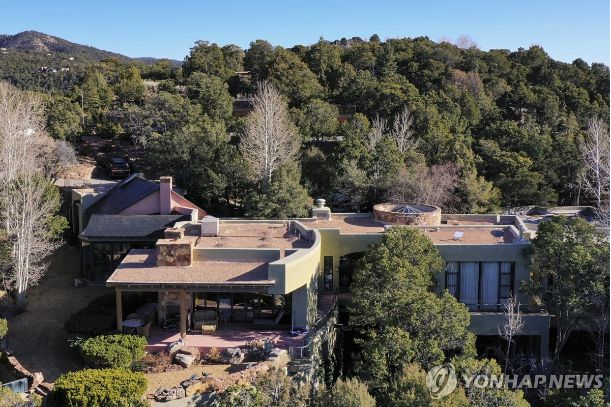 진 해크먼의 부인 뱃시 아라카와는 2월 11일, 한타바이러스에 감염되어 사망했다. 사진=연합뉴스