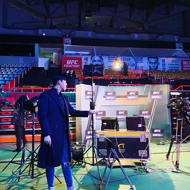 2019년 12월 UFC 부산광역시 사직체육관 대회 현장에서 홍석현 아나운서. 사진=본인 제공