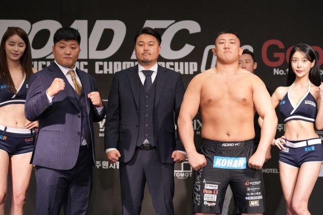 타이세이의 상대는 계체량 행사에서 깜짝 결정됐다. 타이세이의 경기 요구에 권아솔이 응답한 것. 권아솔은 무대 위로 올라가 경기 출전 의사를 밝혔다. 절친한 동생 김태인의 자리를 대신하기 위해서였다. 타이세이도 권아솔과의 경기를 받아들이며 헤비급 매치가 성사됐다. 사진=로드FC 제공