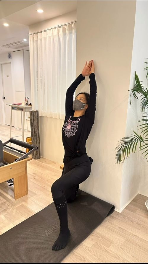 배우 김희선이 또 한 번 자신을 깨우고 있다.  사진=김희선 SNS