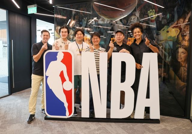 KXO와 홍천군이 ‘글로벌 유소년 농구 슈퍼컵’의 확대 운영과 한국 유소년 농구 발전을 위해 NBA 아시아와 협업을 논의했다. 사진=KXO 제공