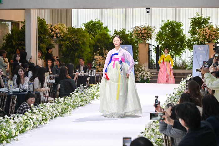 ‘제95회 춘향제 프레스데이’ 한복 패션쇼 / 사진=남원시