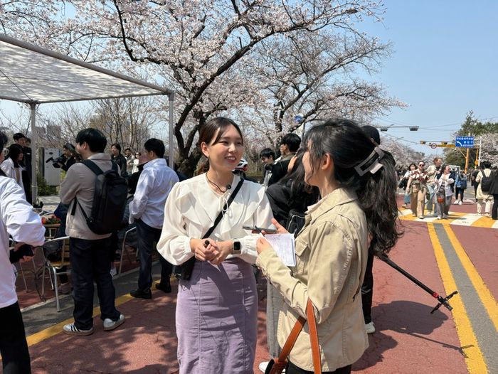 시각장애인 현장 영상 해설자 /사진= 문서연 여행+ 기자
