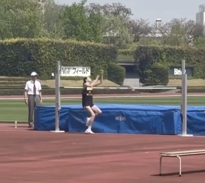 높이뛰기와 100m 달리기까지 완벽하게 소화하며 ‘완성형 피지컬’의 정석을 입증했다.사진=추성훈 SNS