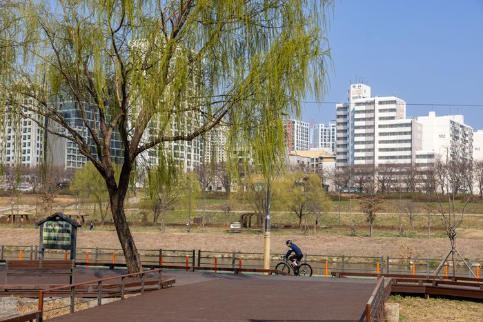 안양천 자전거길 / 사진=서울관광재단