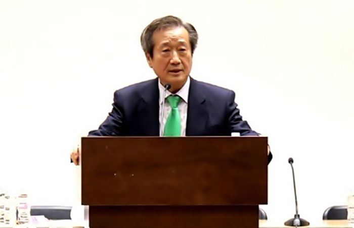 28일 국회 의원회관에서 열린 5.18 국민대토론회에서 김재홍 80년해직언론인협의회 공동대표(17대 국회의원)가 기조연설을 하고 있다. [사진제공=80년해직언론인협의]