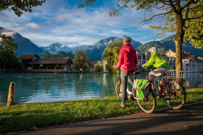 인터라켄 자전거 관광 / 사진=인터라켄 관광청 공식 홈페이지