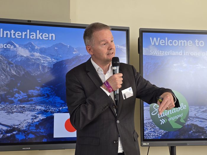 다니엘 슐처(Daniel Sulzer) 인터라켄 관광청장이 발표 중이다 / 사진=김혜성 여행+ 기자