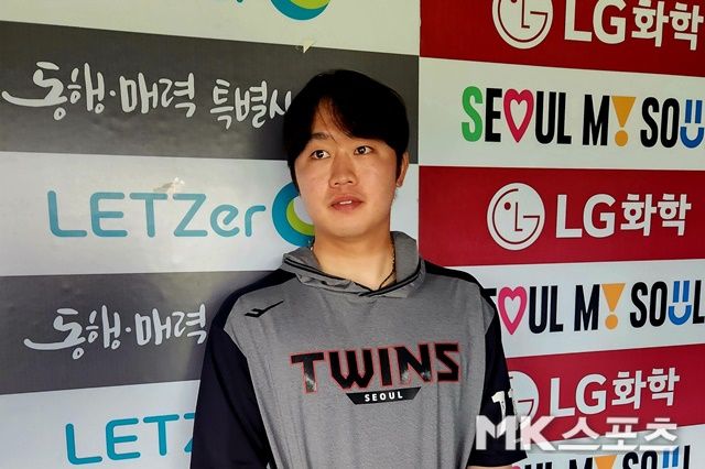 3일 경기를 앞두고 만난 LG 손용준. 사진(잠실 서울)=이한주 기자