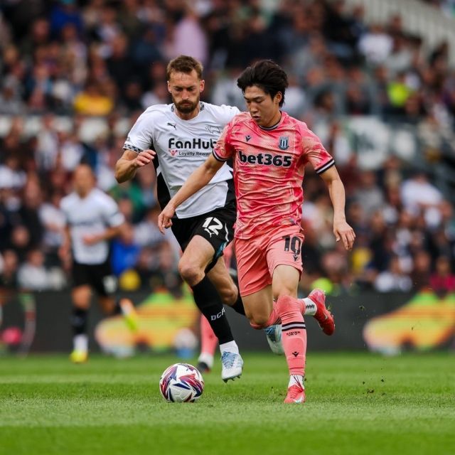 배준호는 39번의 볼 터치, 67%(18/27)의 패스 성공률을 기록했다. 슈팅은 기록하지 못했으나 11번의 경합에서 6번 승리했고 1번의 가로채기에 성공했다. 사진=스토크 시티 SNS