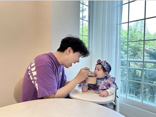 방송인 박수홍이 딸 재이와 함께한 행복한 육아 일상을 공개했다. 사진=박수홍 SNS