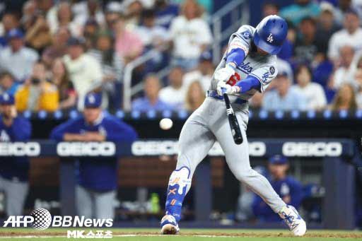 김혜성이 메이저리그 데뷔 첫 안타를 기록했다. 사진(美 마이애미)=ⓒAFPBBNews = News1