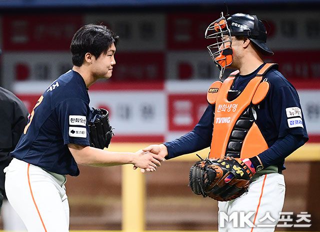 정우주와 이재원. 사진(고척 서울)=김영구 기자
