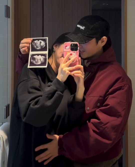 여러 병원에 전화를 했지만 주말과 새벽 시간대 탓에 산부인과를 찾기 어려웠고, 김지혜는 몇 시간 동안 불안과 초조 속에서 아이들의 상태를 확인하기 위해 기다려야 했다.사진=김지혜 SNS