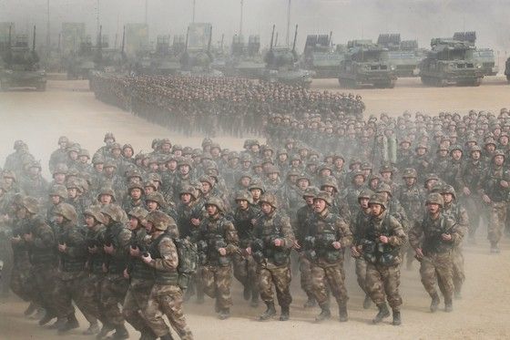 지난 2018년 1월 3일 허베이 바오딩의 한 훈련장에서 중국군이 군사 훈련을 하고 있다. [사진출처 = 연합뉴스]