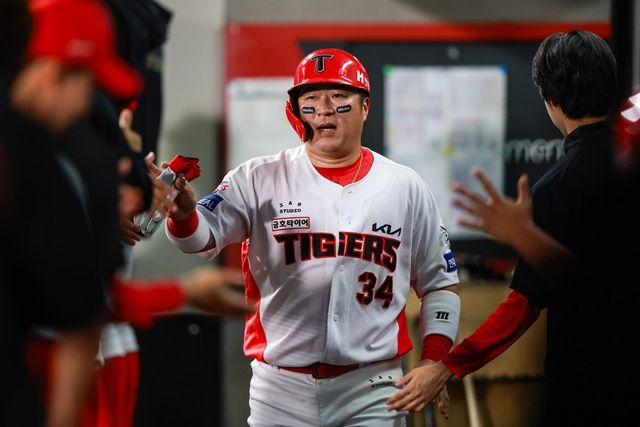 15일 광주 롯데전에서 맹타를 휘두른 최형우. 사진=KIA 제공