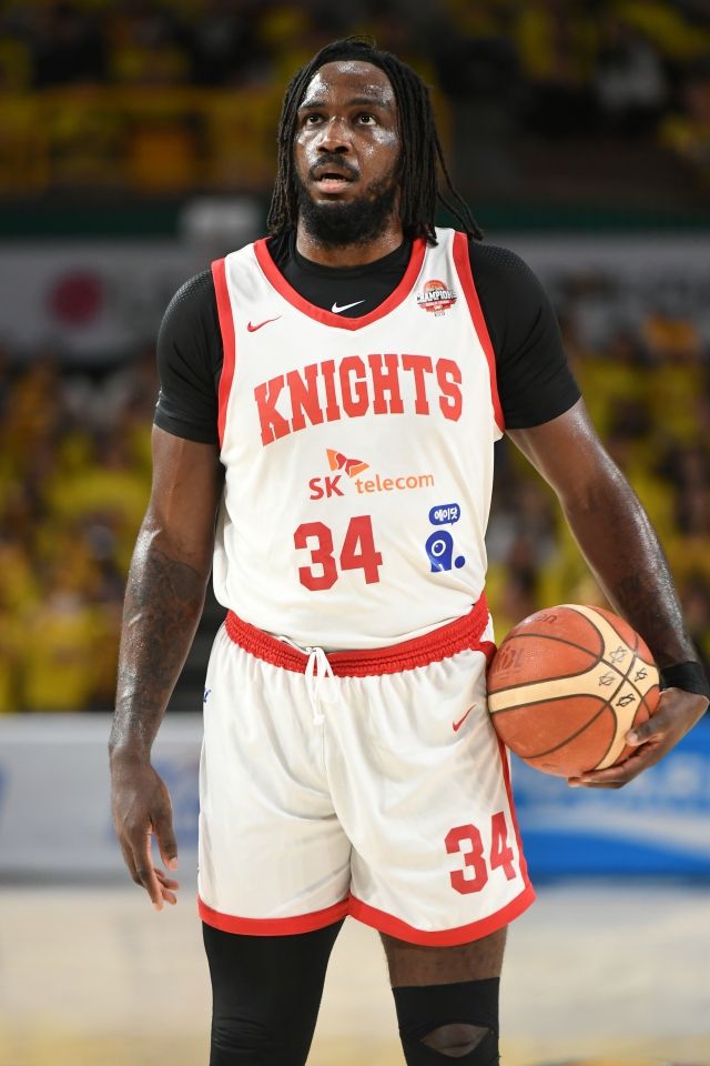 워니는 승리 후 “대단한 경기였다. 이번 파이널 역시 워낙 치열하다. 첫 3경기 동안 좋지 못한 모습을 보여줬으나 이후 3경기에선 하나로 뭉쳐 파이널다운 게임을 했다. 남은 홈 7차전 역시 최선을 다해 우승을 노리겠다”고 이야기했다. 사진=KBL 제공