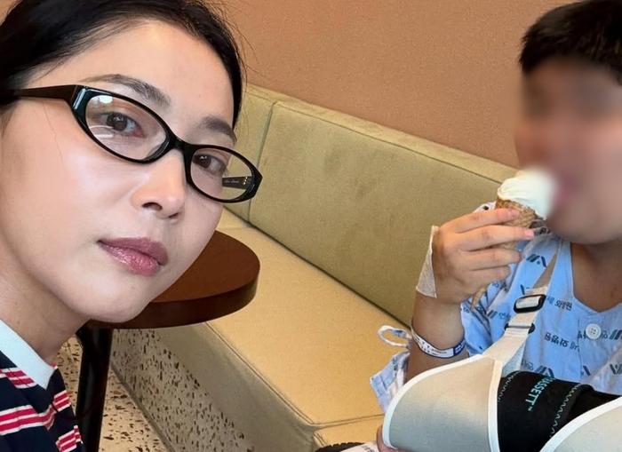 오윤아와 아들. 사진|오윤아 인스타그램