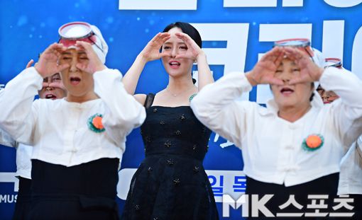 15일 오후 JTBC와 BBC 스튜디오가 공동 제작한 다큐멘터리 프로그램 ‘딥 다이브 코리아: 송지효의 해녀 모험’ 제작발표회가 열렸다. 사진=김재현 기자