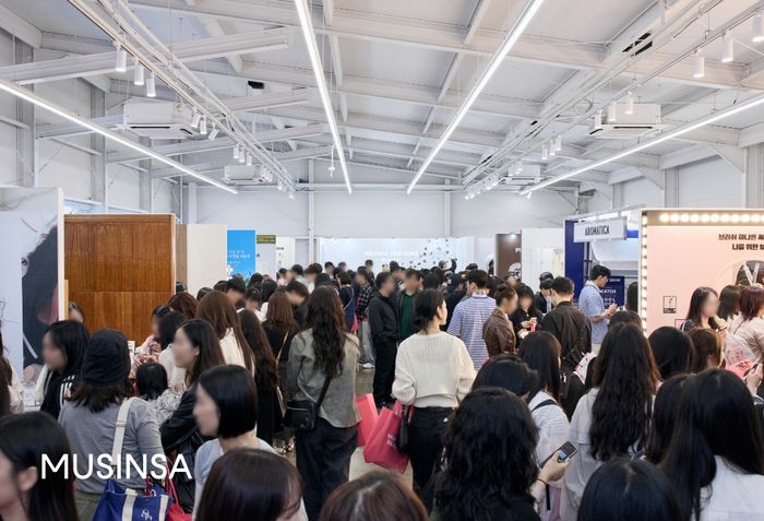 16일 오후 무신사 뷰티 페스타가 열린 서울 성수동 ‘무신사 스퀘어 성수 4’ 행사장 내부 [무신사]