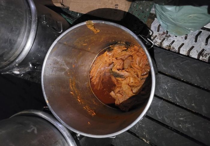 무등록 제조 작업장에서 만들어진 음식의 일부. [사진 출처 = 식품의약품안전처]