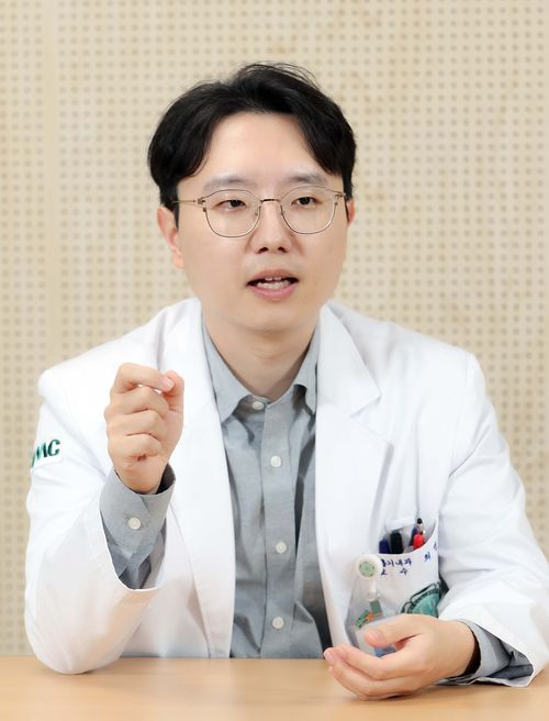 최명근 이대목동병원 호흡기내과 교수. [사진 = 유한양행]