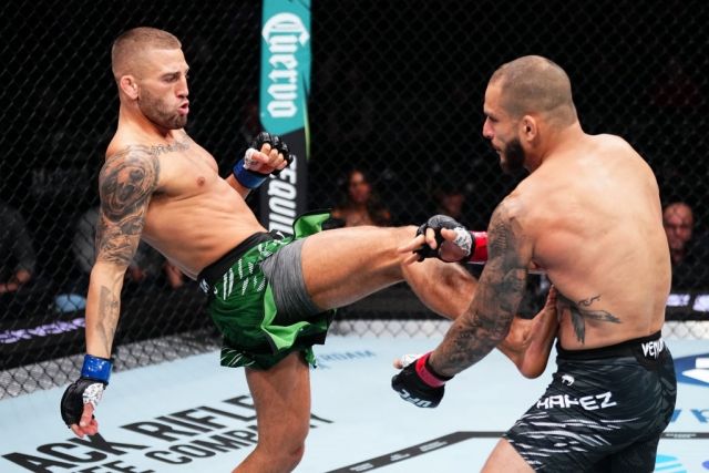 이번 상대 오반 엘리엇은 UFC 3연승, 통산 8연승을 달리고 있는 강자다. 태권도 베이스로 타격, 레슬링 전반에 걸쳐 완성도가 높은 웰라운드 파이터다. 이번 경기를 앞두고 고석현과 같이 왼손잡이인 전 KSW 웰터급-미들급 챔피언 로베르토 솔디치와 함께 훈련한다. 사진=UFC 제공