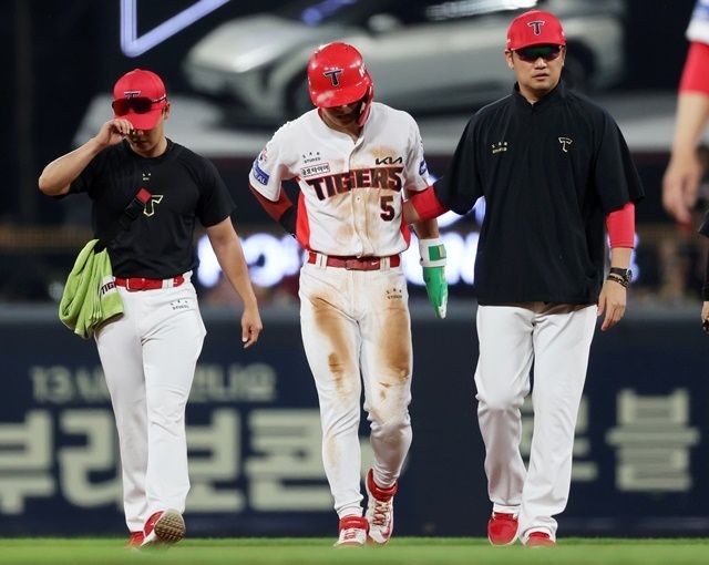 27일 광주 키움전에서 햄스트링 부상을 당한 김도영. 사진=연합뉴스