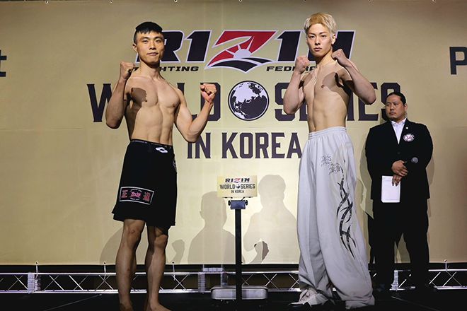 왼쪽부터 2025년 5월 인천광역시 파라다이스시티 라이진 월드시리즈 코리아 공개 계체 촬영을 하는 대한무에타이협회 국가대표 권용철, 인스타그램 250만 팔로워를 거느린 일본 종합격투기선수 미우라 고타. 고타는 일본 축구 영웅 미우라 가즈요시의 아들이다. 사진=RIZIN FF