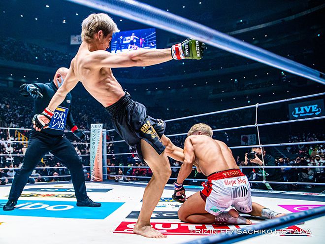 종합격투기 파이터 미우라 고타가 2021년 연말 일본 사이타마 슈퍼아레나 라이진 데뷔전 1라운드 TKO승을 거두고 있다. 고타는 1992년 제10회 아시아축구연맹 아시안컵 최우수선수 미우라 가즈요시의 둘째 아들이다. 사진=RIZIN FF